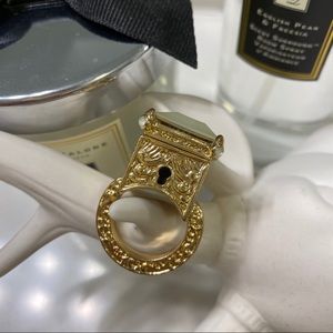 Topshop Box Ring